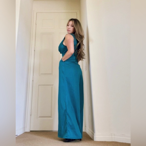 Lindy Bop Olisa Wide Leg Jumpsuit US Size 8 - Picture 3 of 8